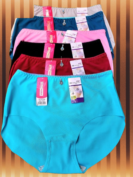 💎 3PCS SMOOTH FIT • MINIMAL DETAIL 💎 Women’s Seamless Panties – Solid Color Cheeky Full Coverage with Small Pendant Accent