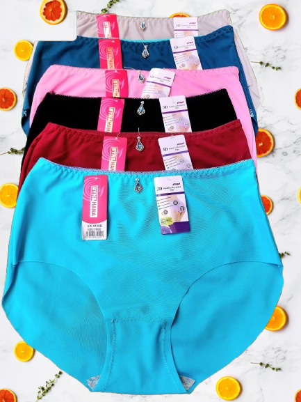 💎 3PCS SMOOTH FIT • MINIMAL DETAIL 💎 Women’s Seamless Panties – Solid Color Cheeky Full Coverage with Small Pendant Accent
