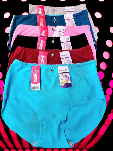 💎 3PCS SMOOTH FIT • MINIMAL DETAIL 💎 Women’s Seamless Panties – Solid Color Cheeky Full Coverage with Small Pendant Accent