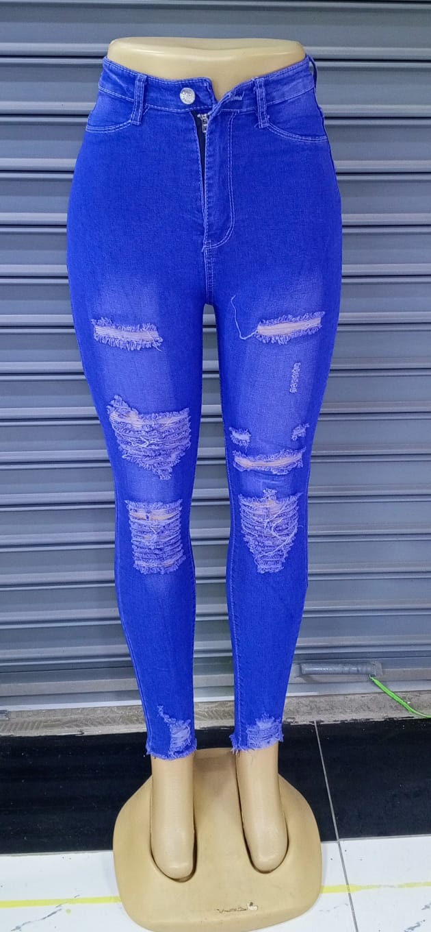 👖🔥 Ladies Ripped Jeans – Distressed Denim Pants ✨ Trendy Streetwear Fashion 💙 Comfortable Everyday Wear Collection