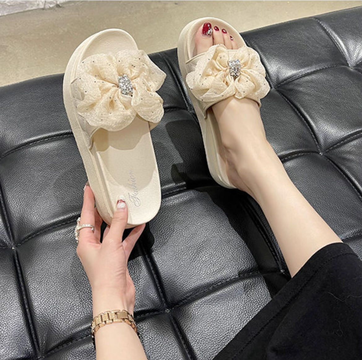 Women's Fashion Bow Thick-Soled Platform Sandals, Non-Slip Soft Cushion Slip-On Flat Shoes, Comfortable "Cloud" Slippers for Daily Wear