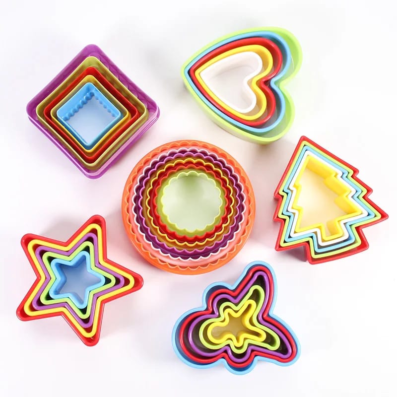 5pcs Plastic Cookie Biscuit Cutters Set – Food-Grade Reusable Baking Moulds in Different Sizes for Cookies, Biscuits, Fondant, Pastries and Creative Home Baking