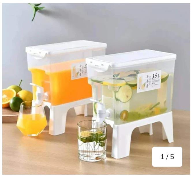 3.5L Plastic Juice Dispenser with Lid & Faucet – Beverage Water Dispenser Jug for Juice, Water and Drinks, Large Drink Container for Parties, Events and Home Use, Fridge-Friendly Design
