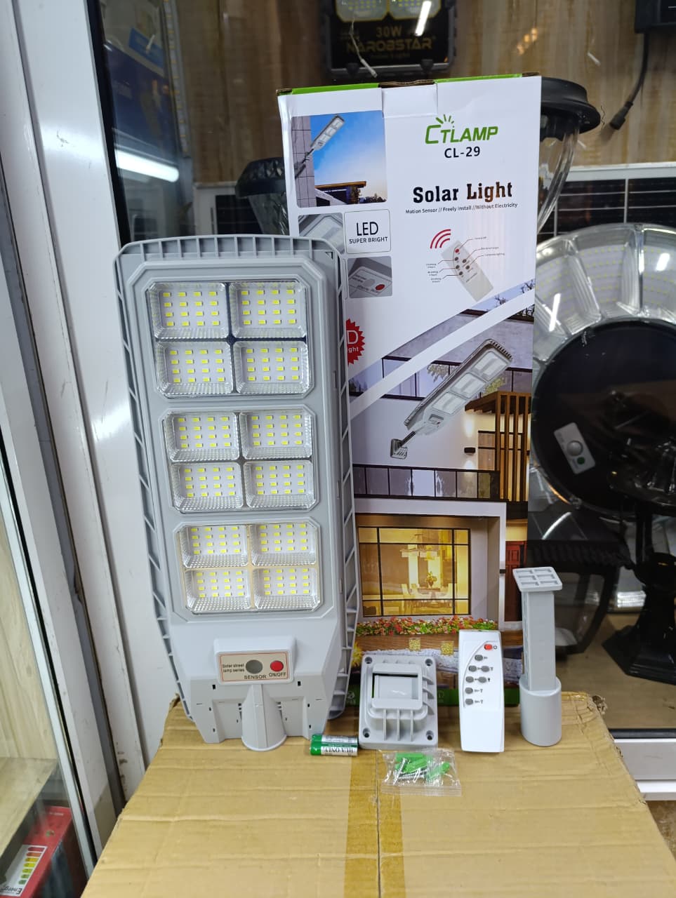 ALLTOP is a powerful and efficient lighting🎇CTLamp 300W Solar Street Lamp🎇* Solar Powered.
* Motion Sensor.
* Dusk to Dawn.
* Auto On/Off.
* Remote control.