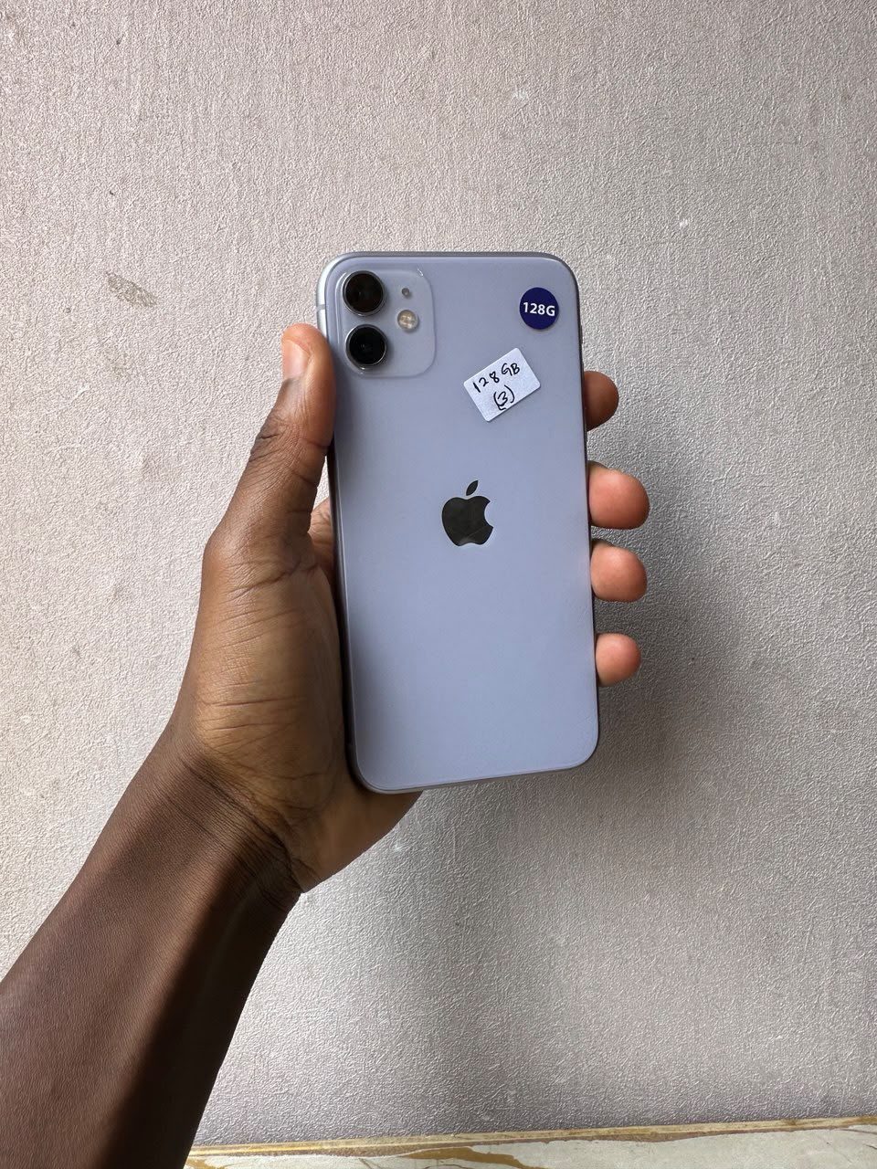 IPHONE 11 CLEAN EX-UK ORIGINAL APPLE DEVICE WITH FACE ID INTACT, TRUE TONE WORKING, FACTORY UNLOCKED, FULLY TESTED, EXCELLENT CONDITION, FAST PERFORMANCE AND READY TO USE.