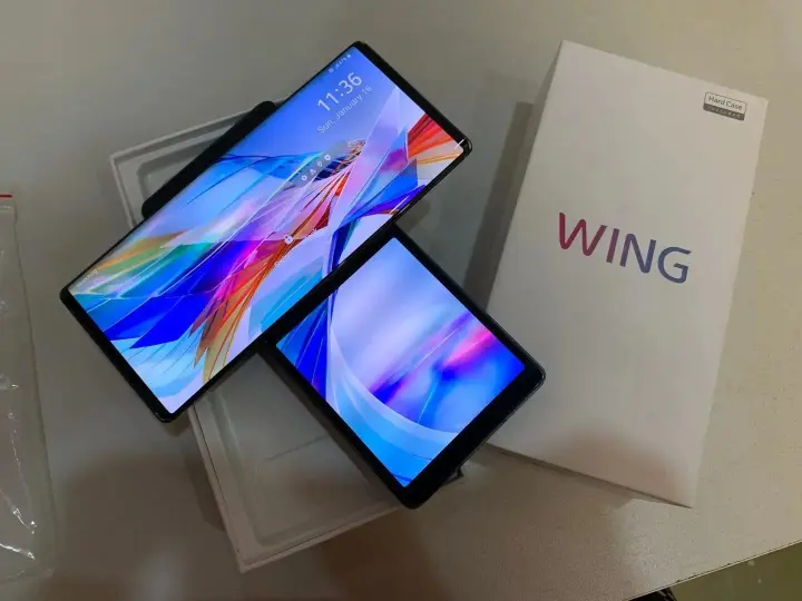 LG WING 5G — The Phone That Swivels 128gb 8gb ram Aurora Gray 64MP camera