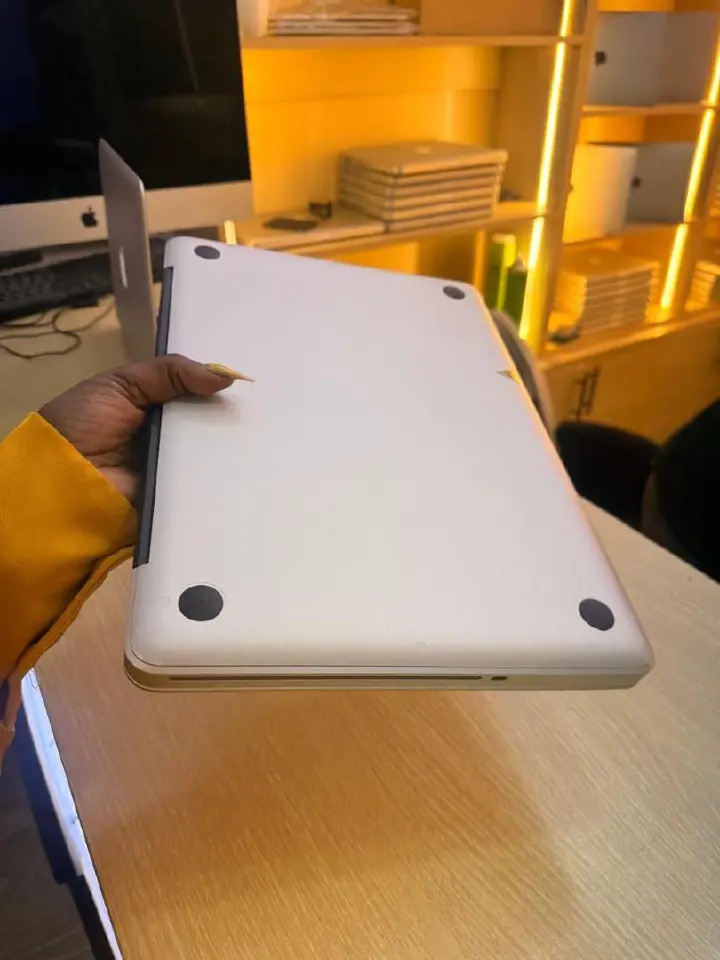 GRADE A EX UK LAPTOPS APPLE MACBOOK PRO 2012 8GB RAM 256GB 256SSD CORE I5 13.3 INCH DISPLAY 6 MONTH OF WARRANTY