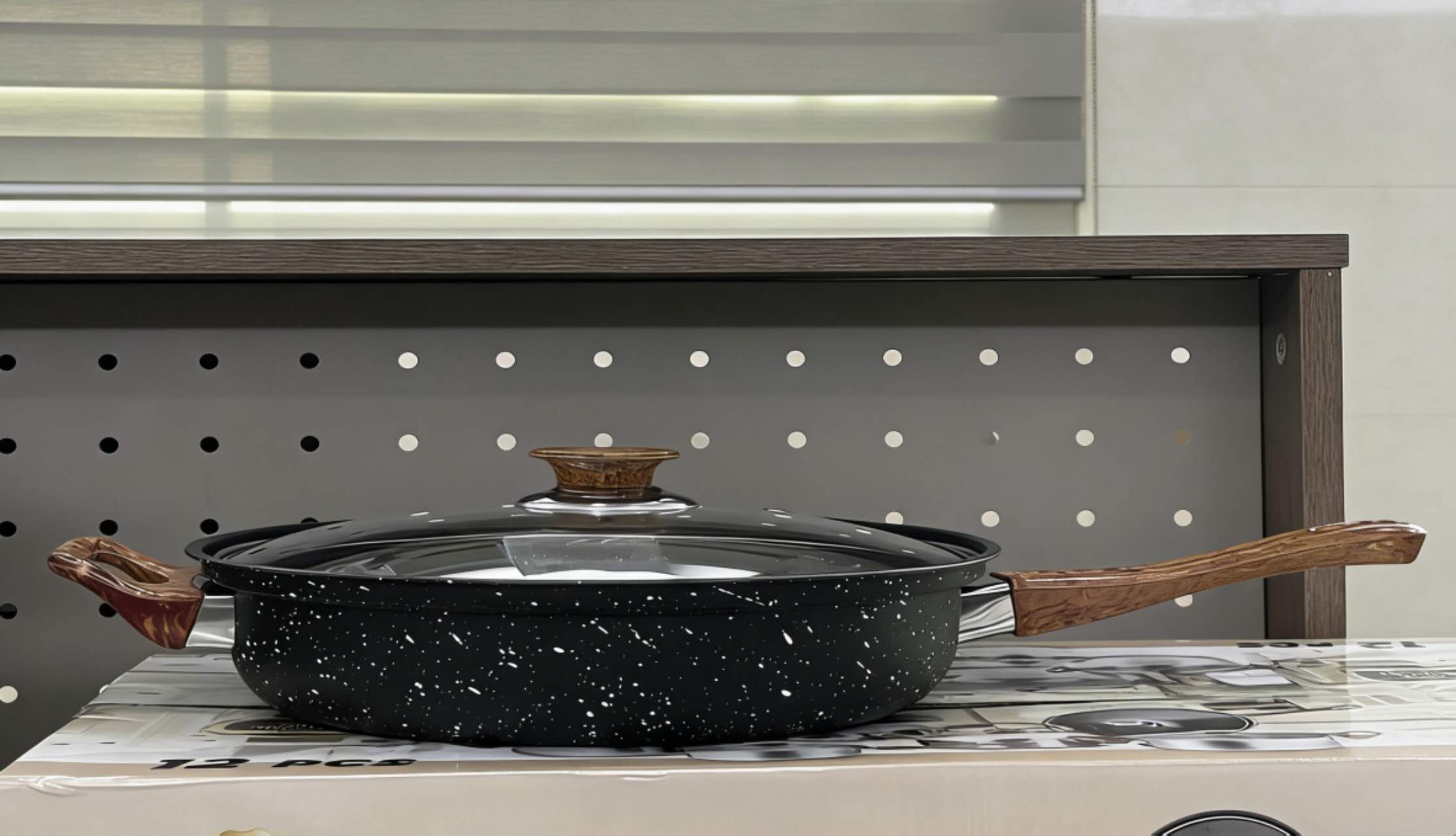12Pcs Nonstick Cookware Set, Speckled Granite Coated Stainless Steel Cooking Pots & Pans Set, Wooden Heat-Resistant Handle Kitchen Cookware, Compatible with Induction & Gas Stove(16/18/20/24CM)