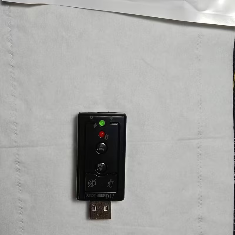 Portable USB Virtual 7.1 Channel Sound Card  USB 2.0 External Sound Card for Desktop Computers And Laptops, Suitable for Speakers, Headphones, And Microphones, No Driver Needed