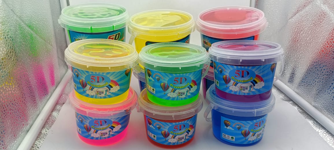5D Crystal Mud slime
🌟 Experience the magic of 5D crystal mud slime!  
🎨 Choose from a vibrant array of colors.  
📦 Grab a generous 250grams/500 grams of endless creative fun!