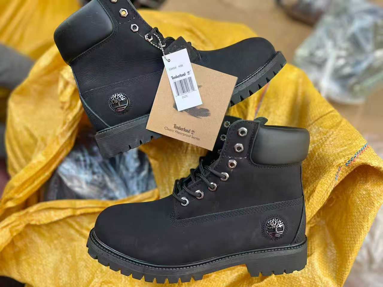 Discover the Timberland -patterned boots, crafted with premium materials and rugged construction for unmatched durability. Enjoy cushioned support and a striking design that elevates any outfit,