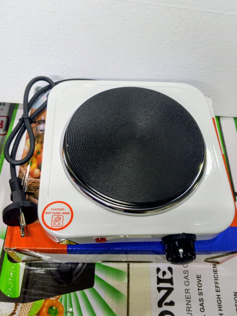 Restocked 💥💥🔥
 Electric 💡 Hot plate 📍📍Adjustable Temperature Control: Lets you set the desired heat level for different cooking needs.

Power/Ready Indicator Light: Shows when the hot plate is s