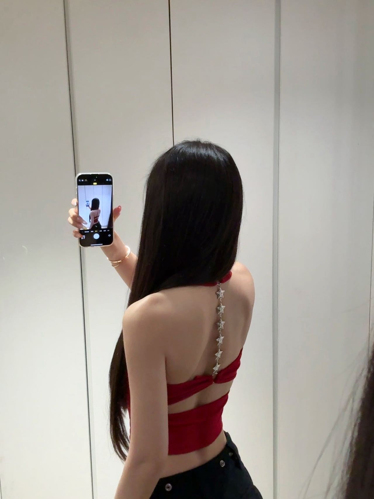 Sexy hot girl with star chain strap on the back tank top with camisole suitable for daily casual wear for exterior and interior