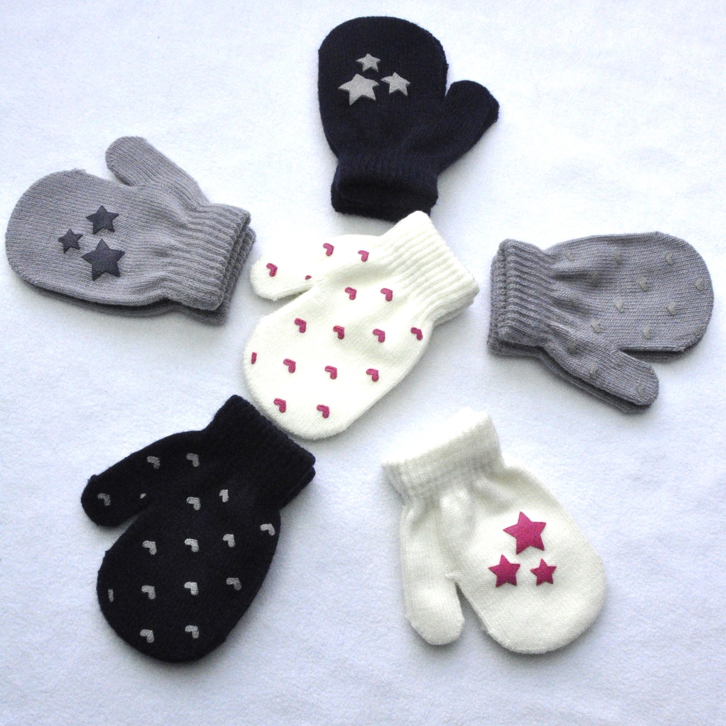 1 Pair Cartoon Anti-grasping Warm Gloves Protection Baby Mitten Cute Unisex Girls Boy Star Heart Newborn Love Face