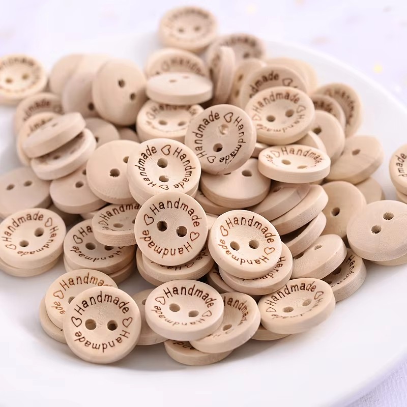 50Pieces/lot 15/20/25mm Natural Wood Buttons Handmade Love Letter Wooden Button Craft DIY Knitting Baby Apparel Accessories