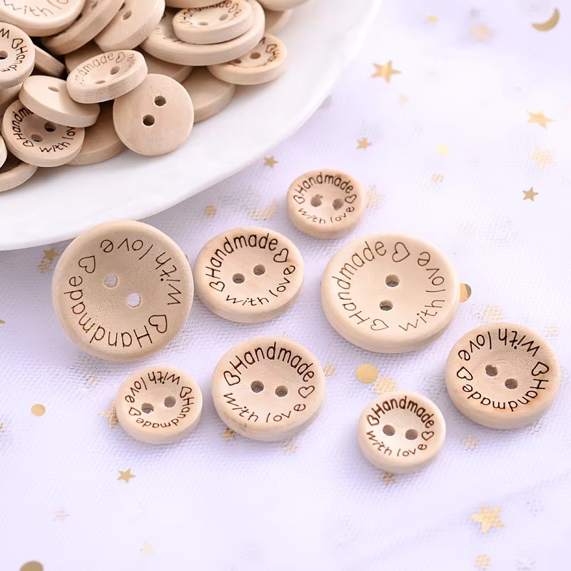 50Pieces/lot 15/20/25mm Natural Wood Buttons Handmade Love Letter Wooden Button Craft DIY Knitting Baby Apparel Accessories