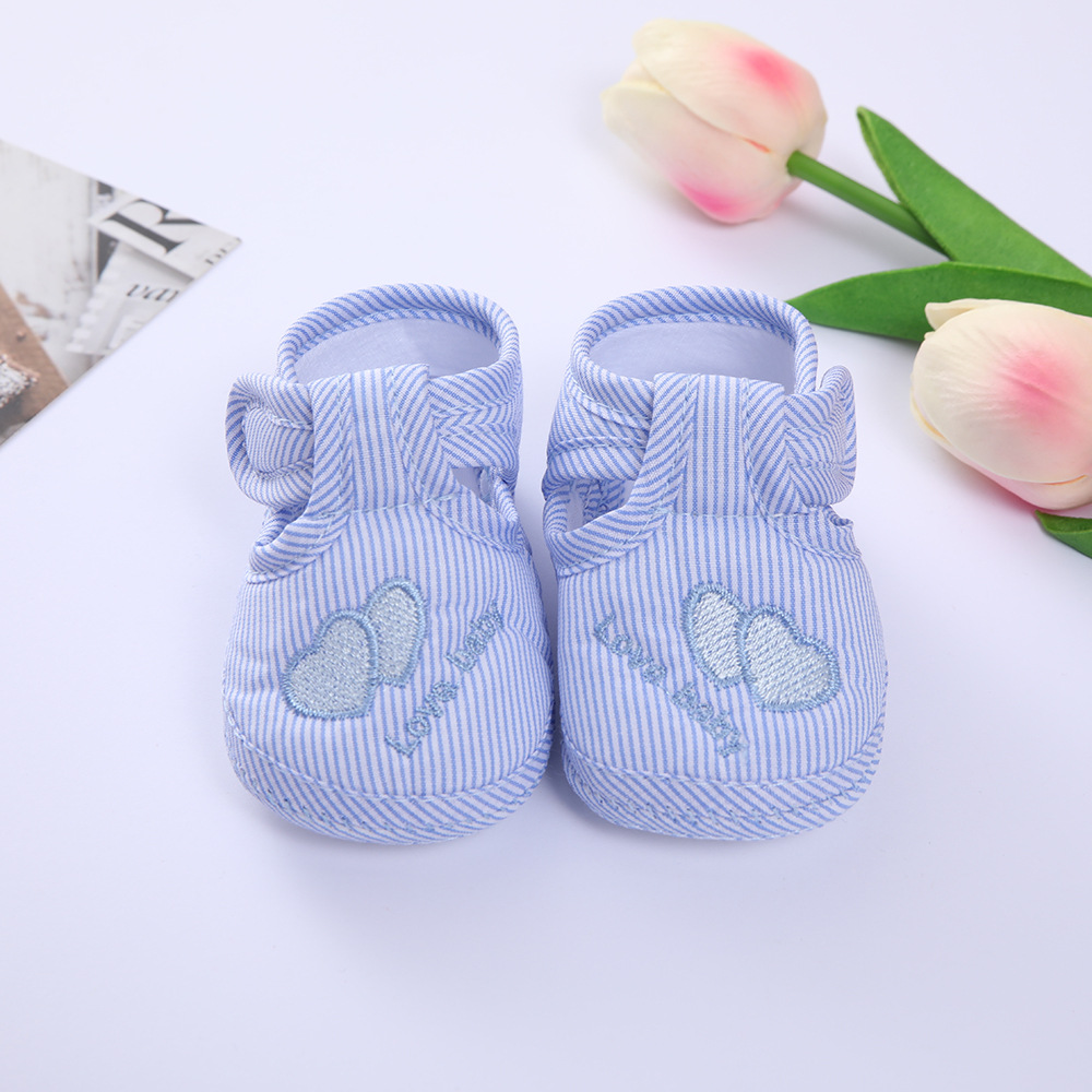 Bottom Cotton Shoes Anti Slip Baby Sneakers 0-1Year Kids First Walkers Heart Embroidery Spring Autumn Children Soft Soled Shoes