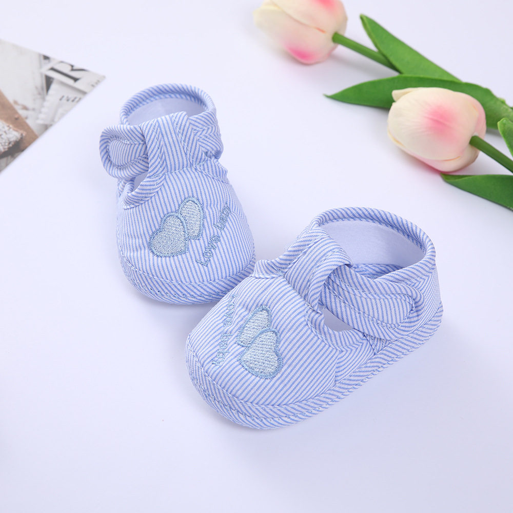 Bottom Cotton Shoes Anti Slip Baby Sneakers 0-1Year Kids First Walkers Heart Embroidery Spring Autumn Children Soft Soled Shoes