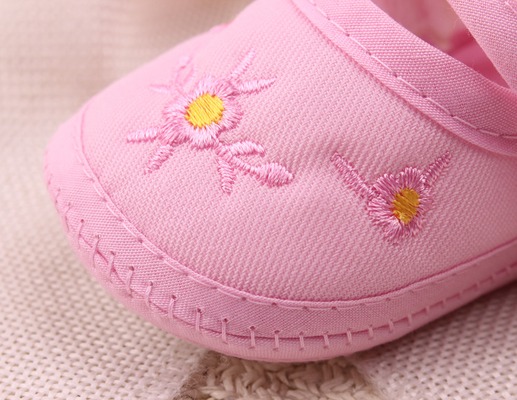 Cotton Fabric Baby Shoes Non-Slip Soft-Soled Walking Shoe Flower Embroidery Newborn Sandals Summer Kids Girl Footwear 0-1Year