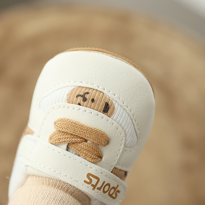 Winter Baby Shoes and Socks for Boys and Girls Aged 0-1, New Cartoon Soft Rubber Sole With Plush insulation Shoes and Socks