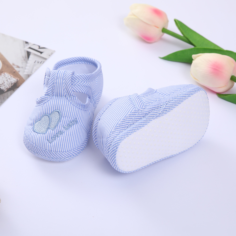 Bottom Cotton Shoes Anti Slip Baby Sneakers 0-1Year Kids First Walkers Heart Embroidery Spring Autumn Children Soft Soled Shoes