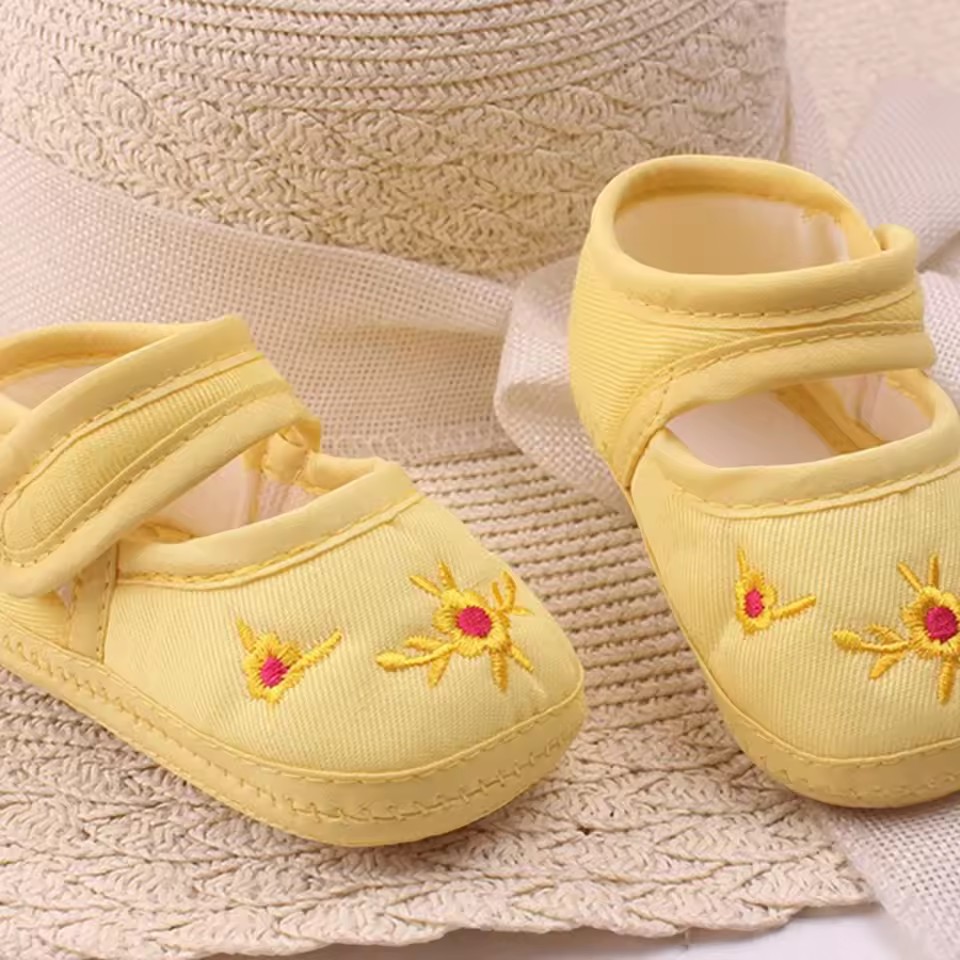Cotton Fabric Baby Shoes Non-Slip Soft-Soled Walking Shoe Flower Embroidery Newborn Sandals Summer Kids Girl Footwear 0-1Year