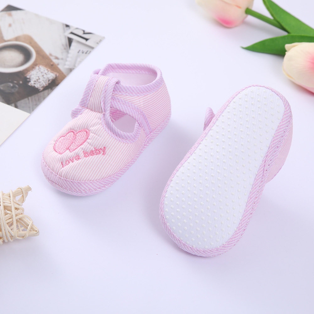 Bottom Cotton Shoes Anti Slip Baby Sneakers 0-1Year Kids First Walkers Heart Embroidery Spring Autumn Children Soft Soled Shoes