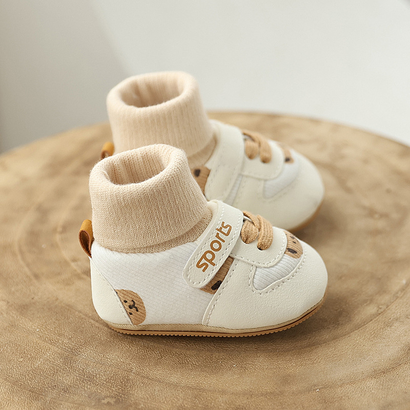 Winter Baby Shoes and Socks for Boys and Girls Aged 0-1, New Cartoon Soft Rubber Sole With Plush insulation Shoes and Socks