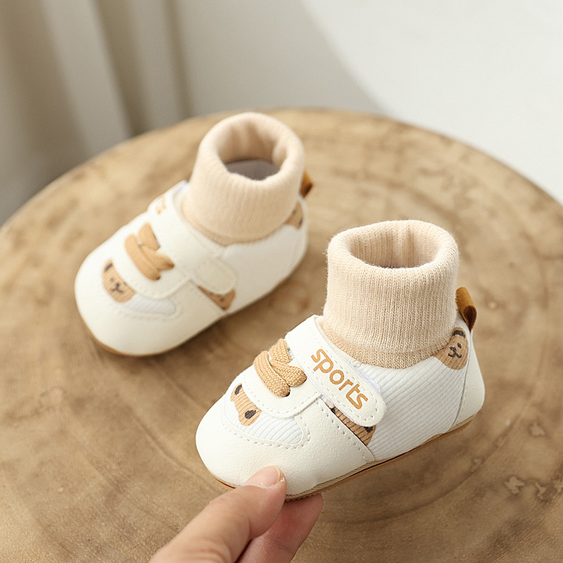 Winter Baby Shoes and Socks for Boys and Girls Aged 0-1, New Cartoon Soft Rubber Sole With Plush insulation Shoes and Socks