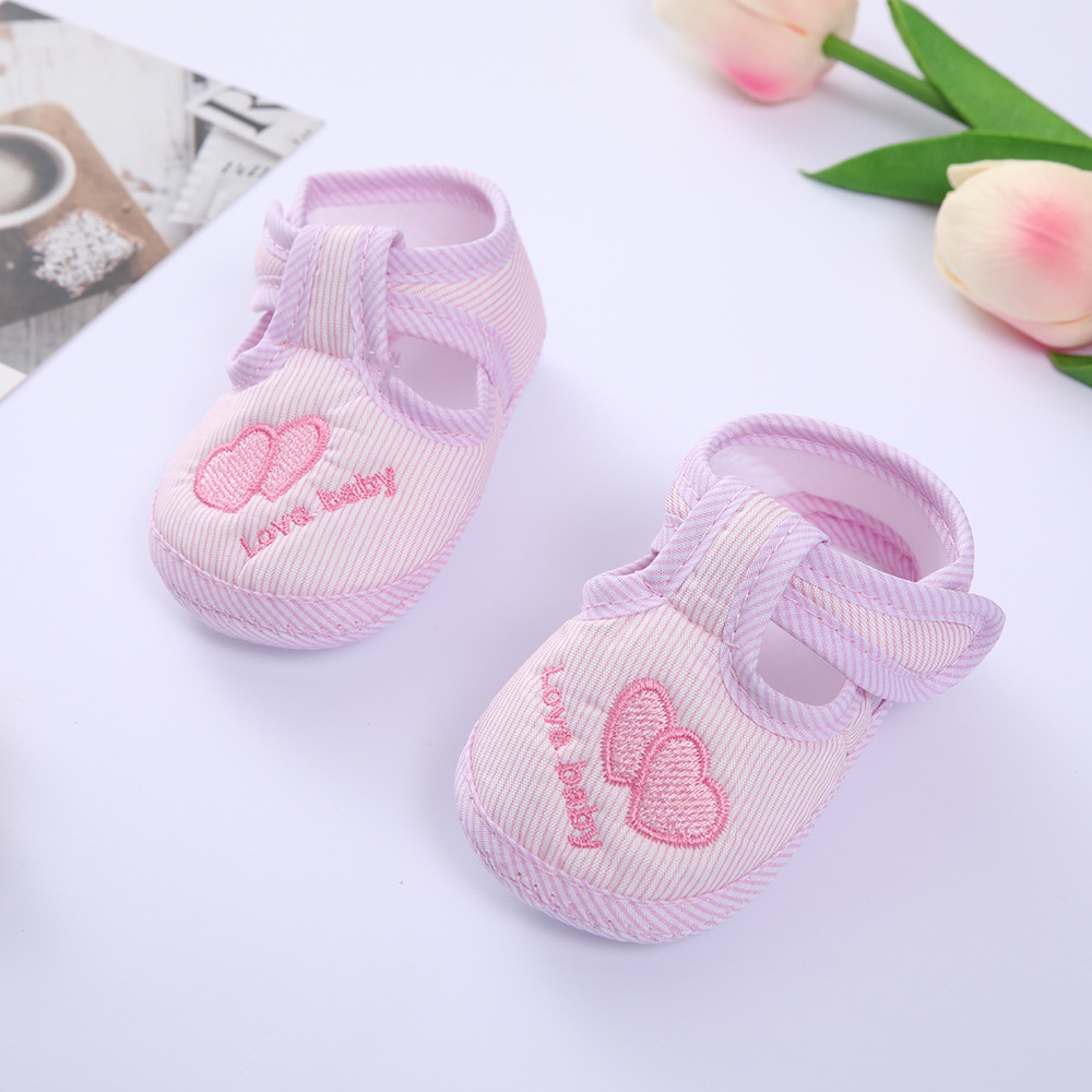 Bottom Cotton Shoes Anti Slip Baby Sneakers 0-1Year Kids First Walkers Heart Embroidery Spring Autumn Children Soft Soled Shoes