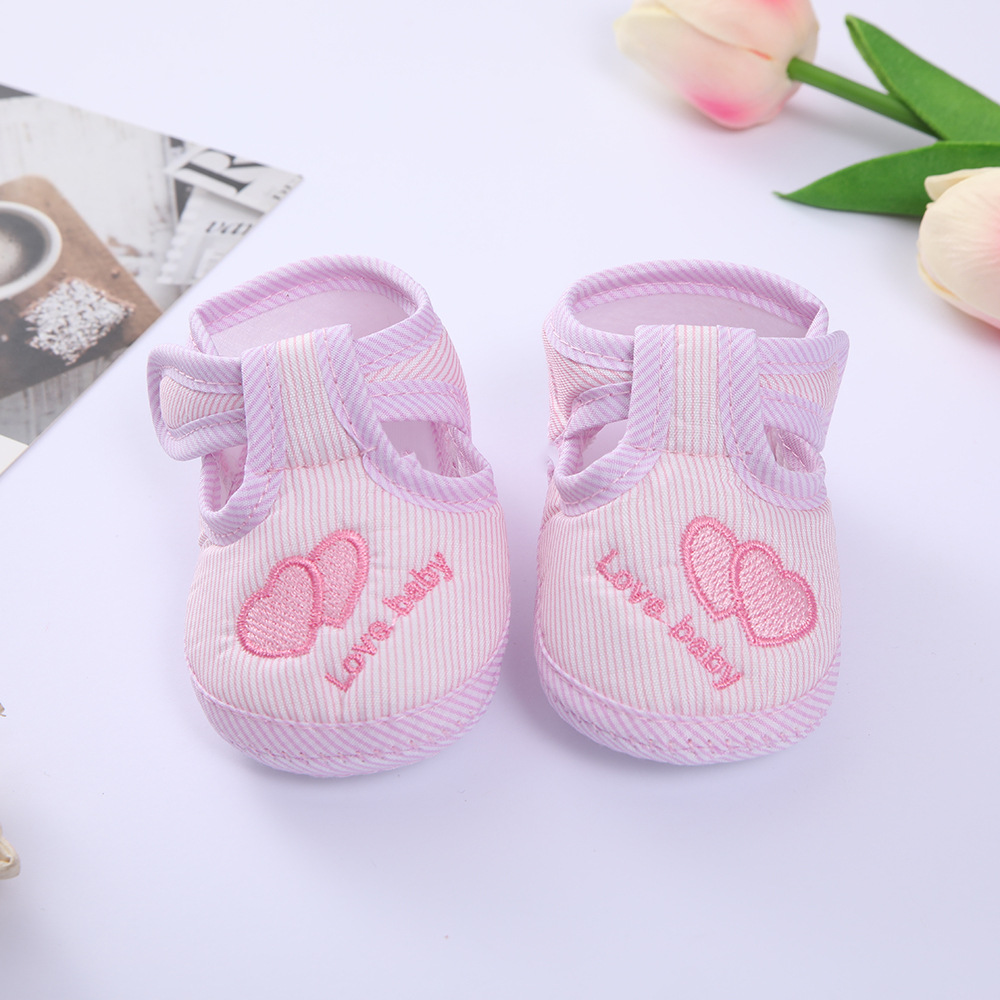 Bottom Cotton Shoes Anti Slip Baby Sneakers 0-1Year Kids First Walkers Heart Embroidery Spring Autumn Children Soft Soled Shoes