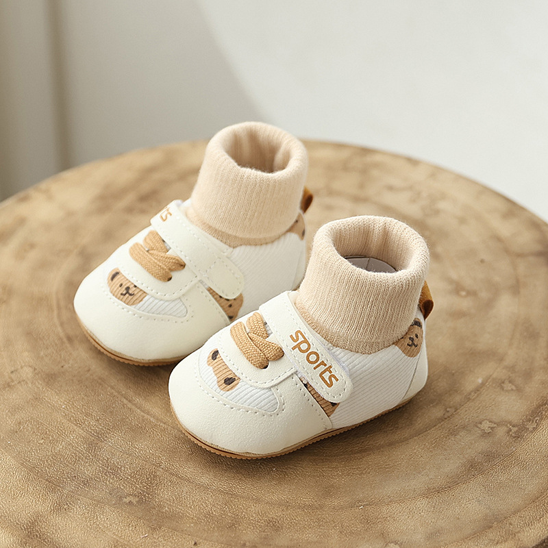 Winter Baby Shoes and Socks for Boys and Girls Aged 0-1, New Cartoon Soft Rubber Sole With Plush insulation Shoes and Socks