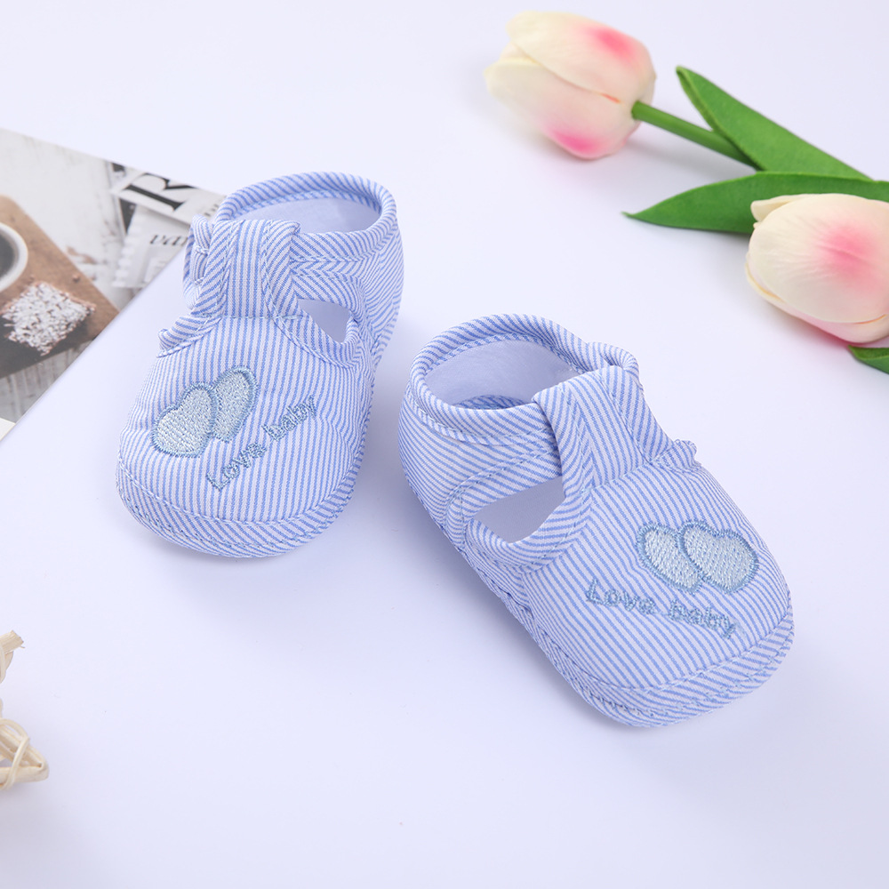 Bottom Cotton Shoes Anti Slip Baby Sneakers 0-1Year Kids First Walkers Heart Embroidery Spring Autumn Children Soft Soled Shoes