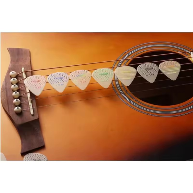 3Pcs Luminous Non-slip Guitar Picks 0.75mm Thick Dotted Plectrums for Acoustic Electric Guitar Instrument Parts