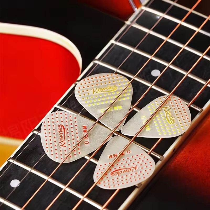 3Pcs Luminous Non-slip Guitar Picks 0.75mm Thick Dotted Plectrums for Acoustic Electric Guitar Instrument Parts