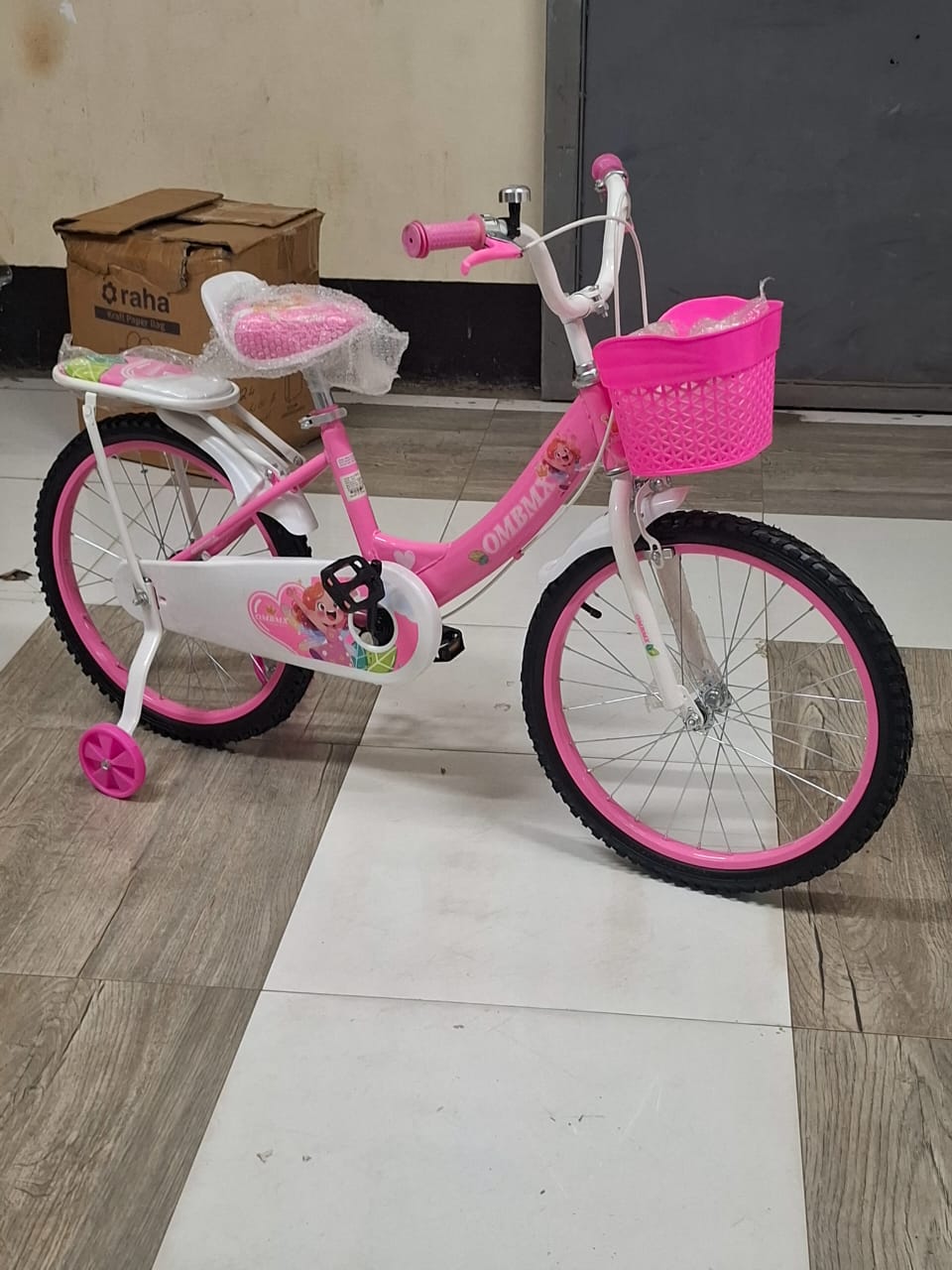 20 Inch Kids Bike Bicycle for Children Ages 8 to 17 Years with Gears Disc Brakes Strong Frame Comfortable Seat Outdoor Cycling Mountain Style Boys Girls