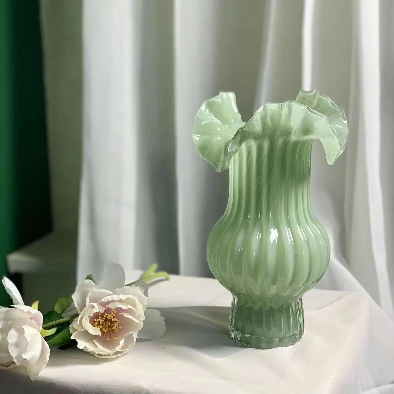 Fancy Glass Flower Vase Decorative Table Centerpiece Elegant Home Office Living Room Bedroom Wedding Event Floral Display Cream Yellow Pink Green
