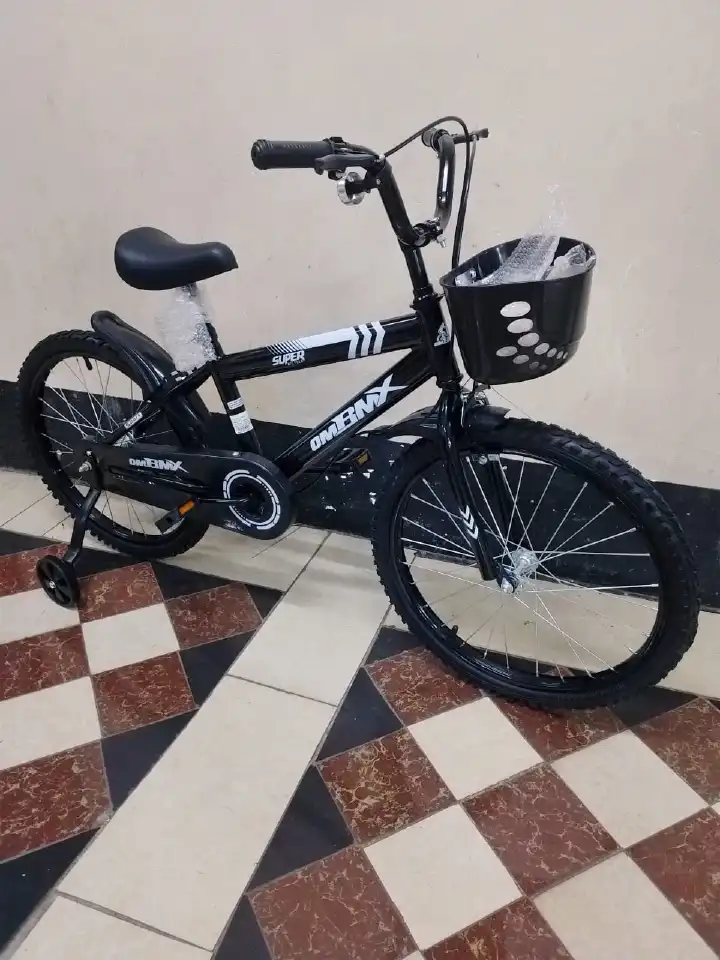 20 Inch Kids Bike Bicycle for Children Ages 8 to 17 Years with Gears Disc Brakes Strong Frame Comfortable Seat Outdoor Cycling Mountain Style Boys Girls