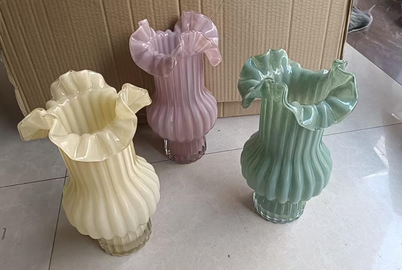 Fancy Glass Flower Vase Decorative Table Centerpiece Elegant Home Office Living Room Bedroom Wedding Event Floral Display Cream Yellow Pink Green