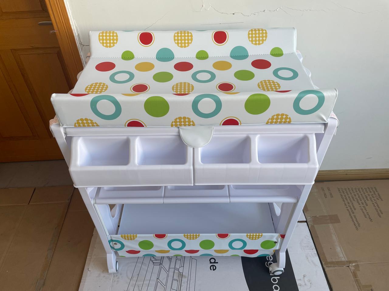 Baby Bath Station Infant Bathing Tub Changing Station Foldable Baby Bathtub with Storage Shelves Comfortable Newborn Bathing Stand Portable Bath Care Set