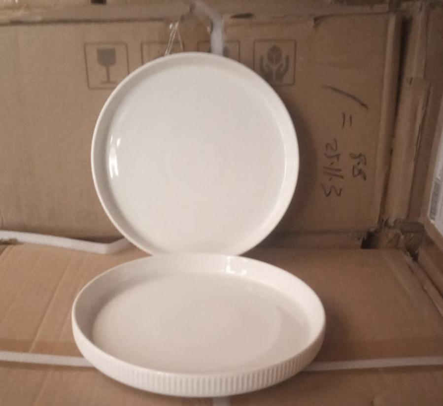 **6PCS 8-Inch Ceramic Plates – Elegant Modern Dining Plate Set** 🍽️✨

Serve your meals in style