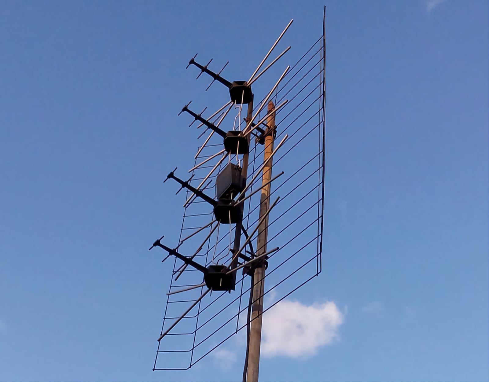 **TV Antenna – High-Gain Digital Signal Receiver for Clear Entertainment**

Enjoy crystal-clear television reception with this powerful **TV Antenna