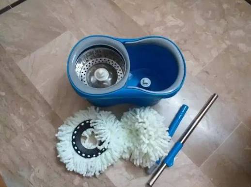 Magic Spin Mop Set: Mop and Bucket with Wringer Set