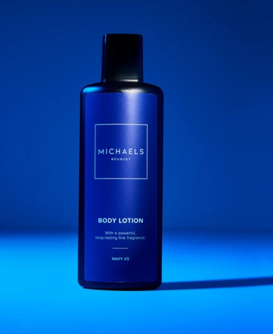 Michael's bouquet Navy 3 Perfume and Bodylotion Combo.