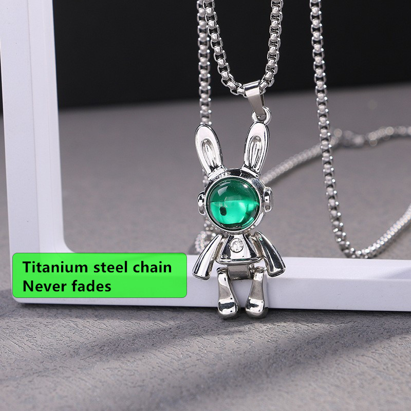 Trendy, versatile and stylish sweater chain – a must-have couple’s accessory; niche men’s necklace and women’s titanium steel jewellery