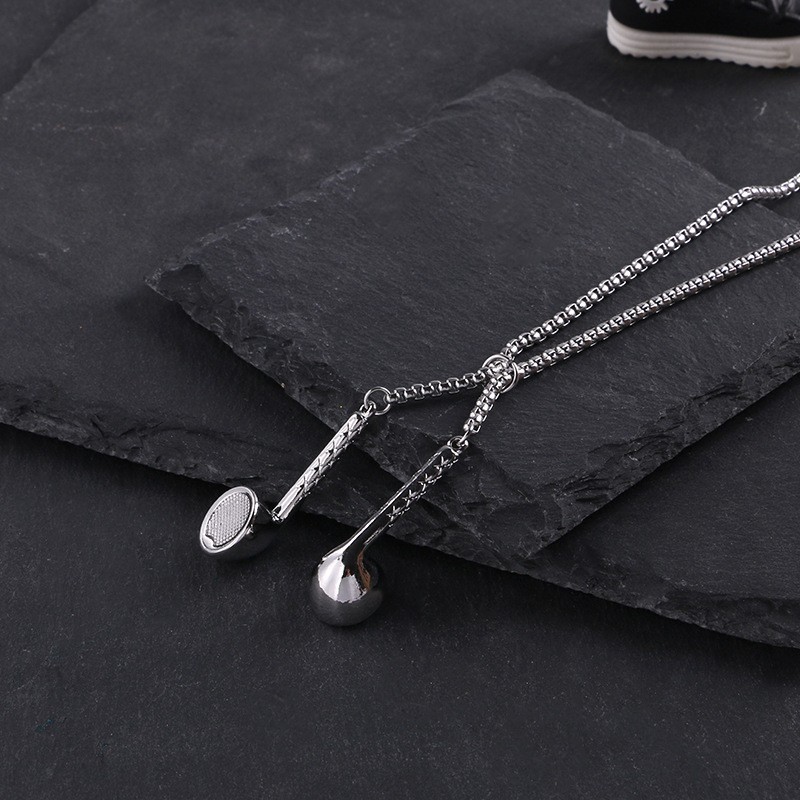 Trendy, versatile and stylish sweater chain – a must-have couple’s accessory; niche men’s necklace and women’s titanium steel jewellery