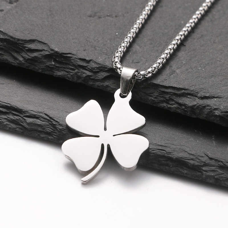 Trendy, versatile and stylish sweater chain – a must-have couple’s accessory; niche men’s necklace and women’s titanium steel jewellery