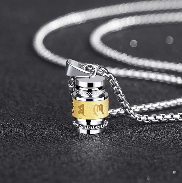 Men's Necklace: Titanium Steel Pendant – Fade-Resistant Jewellery