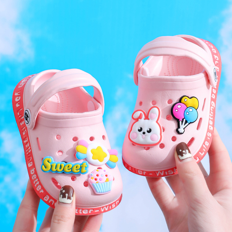 Baby Baotou Sandals Boys and Girls Soft Sole Non-slip Hole Shoes (The quality is very good, please rest assured to buy)