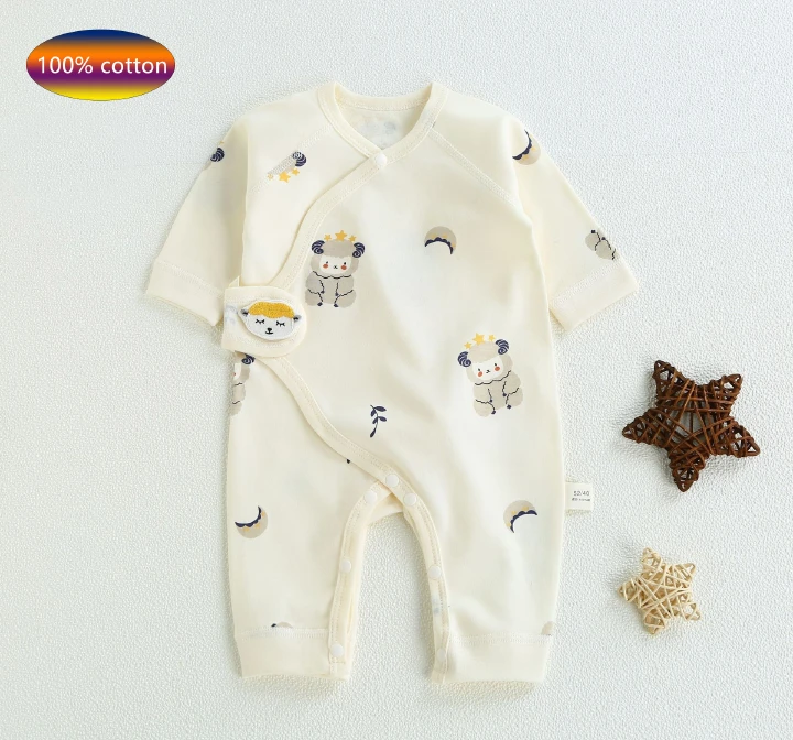 Newborn spring/autumn 100% cotton long-sleeved romper for outdoor wear and as a baby's first outfit; boneless butterfly-style romper for newborns